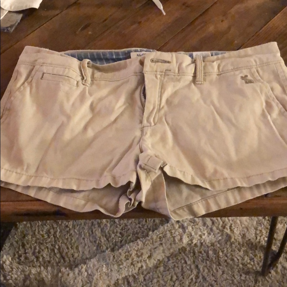 Abercrombie shorts khaki